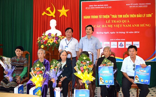 Charity program promotes national sea and islands sovereignty  - ảnh 1